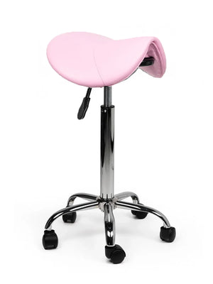 hoge roze zadelkruk op wielen